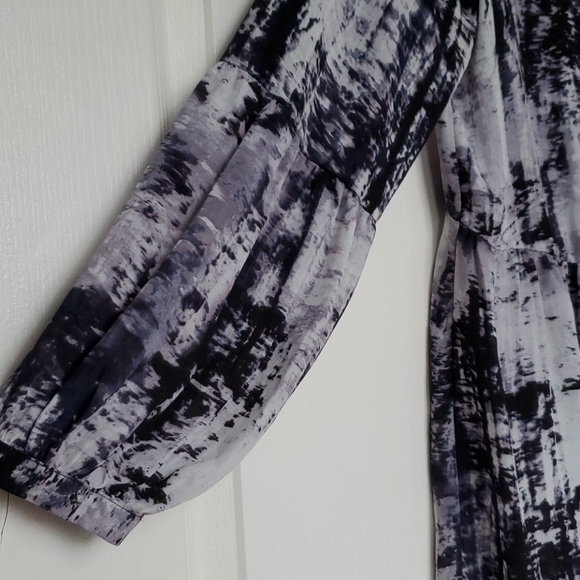 Spense Long Sleeve Top - Picture 2 of 4